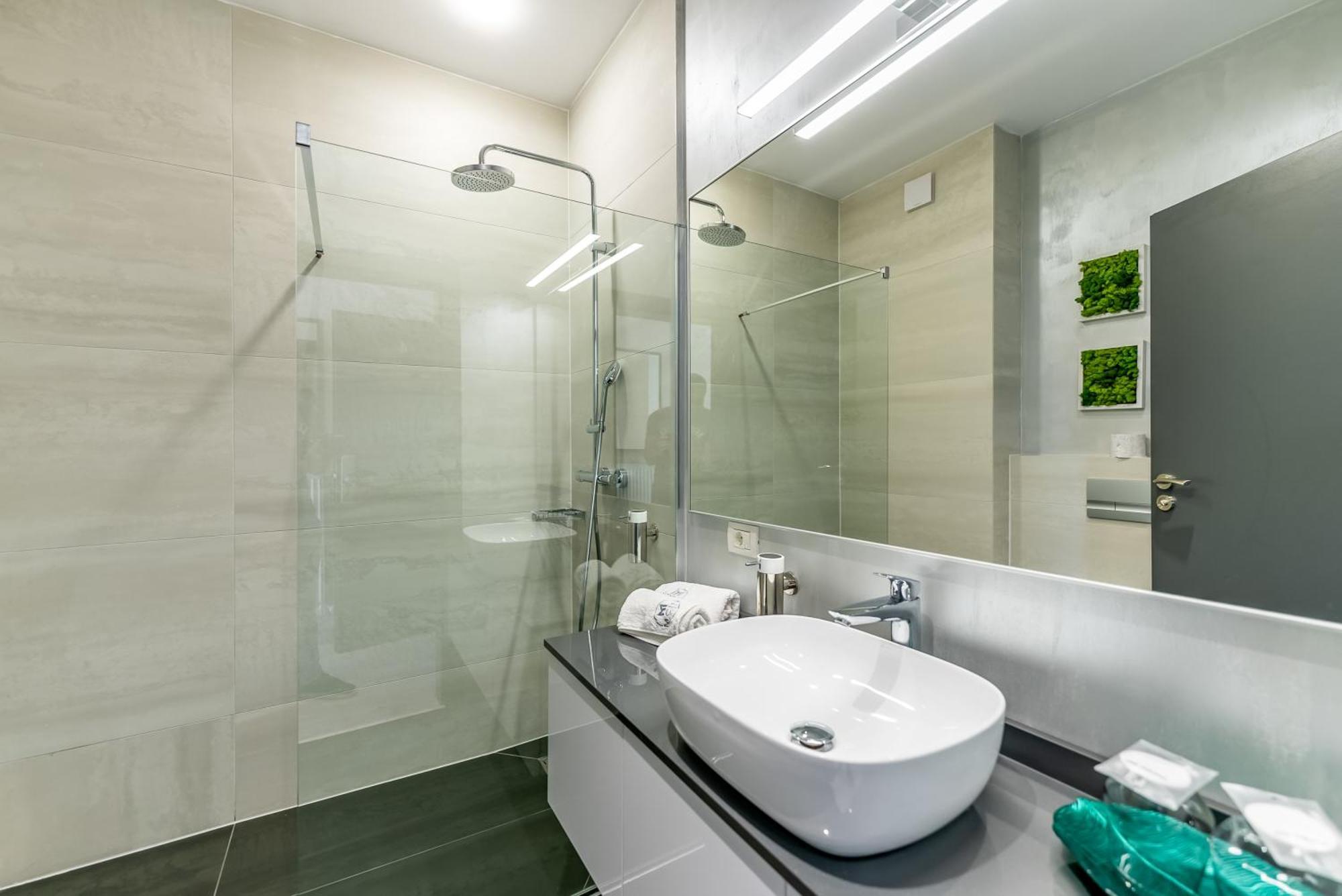 M City Aparthotel Arad Camera foto