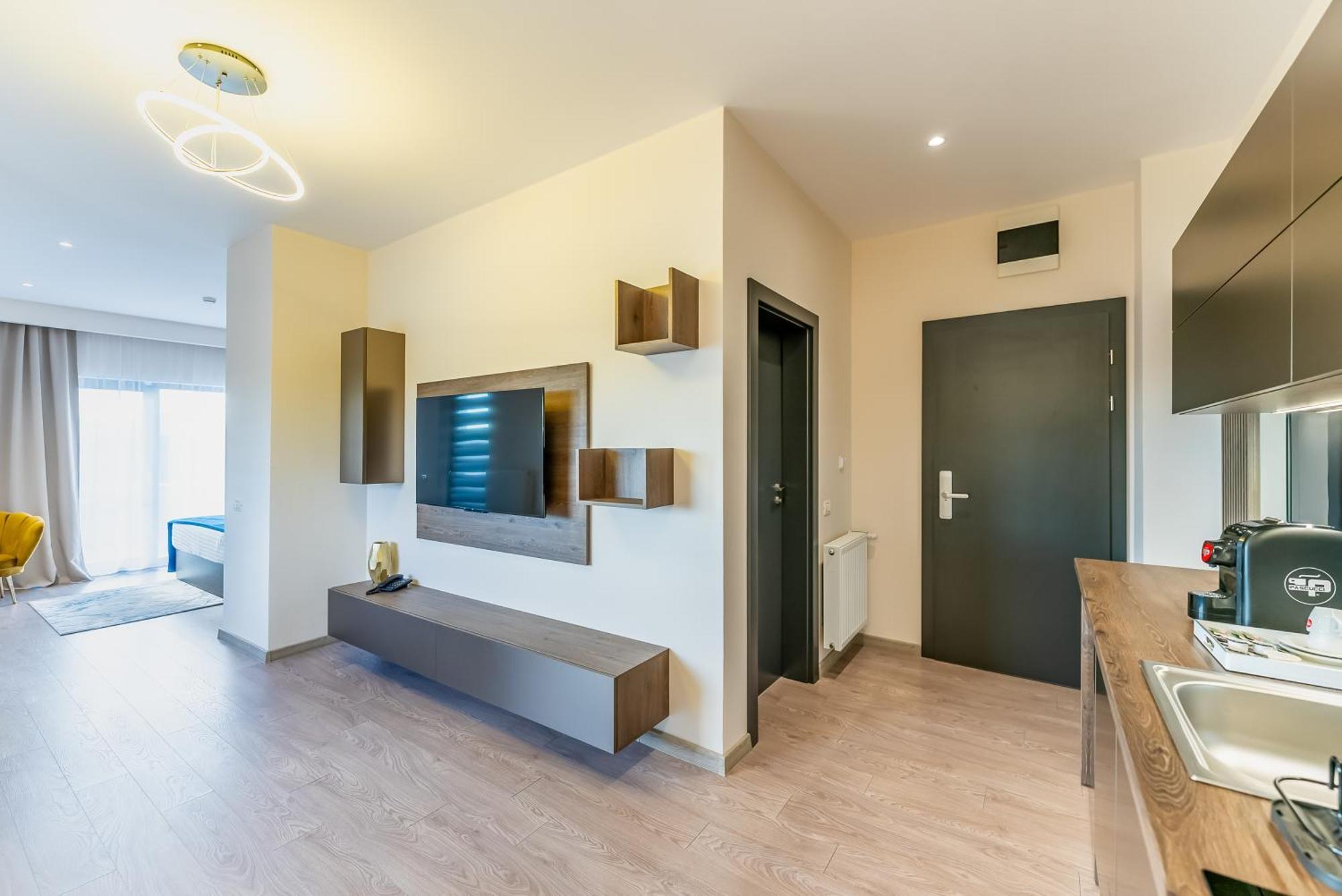 M City Aparthotel Arad Esterno foto